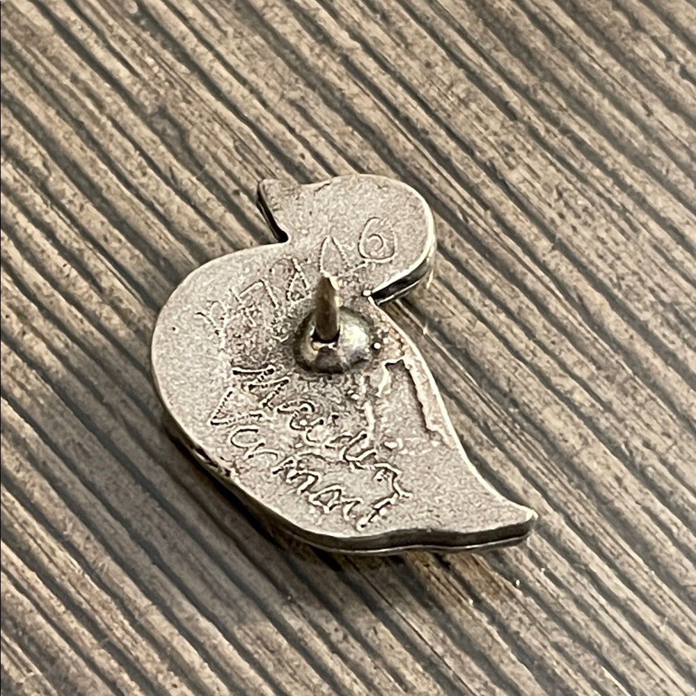 Vintage D.P. Limited Maiden Vermont Pewter Duck Pinback Pin - Picture 5 of 16
